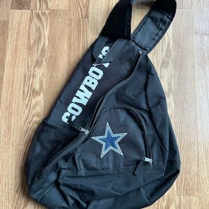 NFL Dallas Cowboys Sling Bag - Team Logo Crossbody